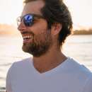 Handsome, tall and tanned guy wants to meet shy woman in Orange County